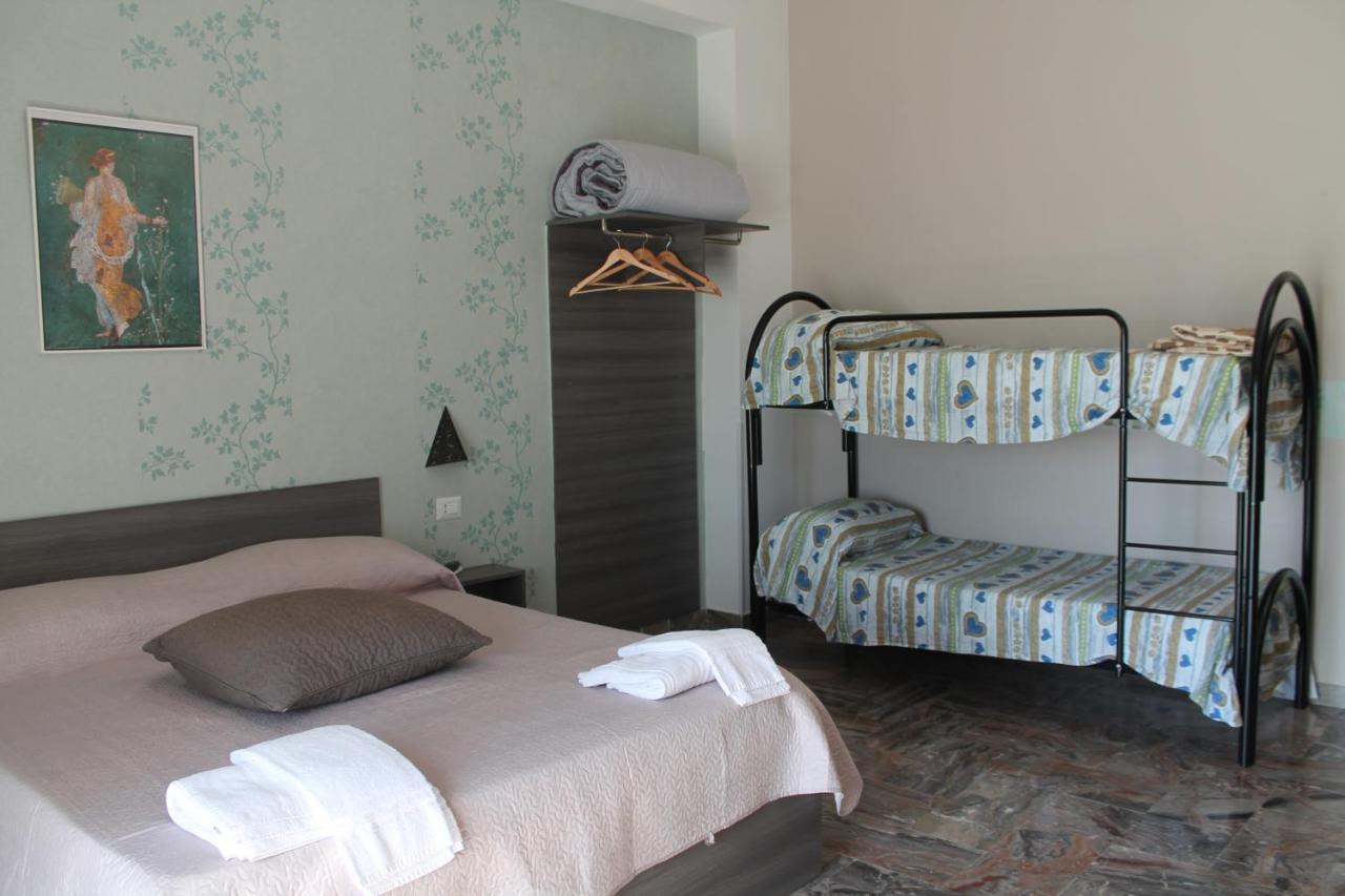 Amphitheatrum Gate Guest house