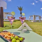 Beach Club 93
