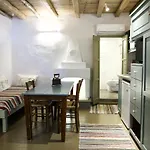 Ghermaniko Guesthouse