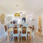 Gulf Walk 205