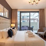 Guestready - Blinding Lights