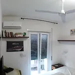 Dioscuri Townhouse