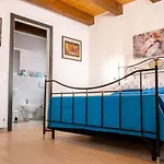 La Casa Di Santino