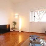 Villa Laura Aegilium