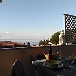 Miguel Apartment