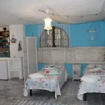 Ellysblue Guesthouse