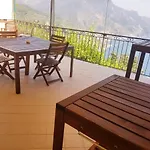 Le Esperidi House