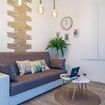 Chiaia Premium Flat, Naples Center, Near Seaside