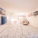 Bed In Naples