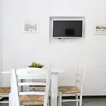 Gelso Apartments And Studio By Wonderful Italy