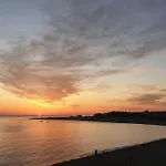 #Southworking - Appartamento In Villa Sulla Spiaggia A Soverato