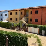 Splendido Appartamento Nel Villaggio Riva Azzurra