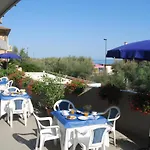 Hotel Caravelle