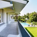 Villa Sarah 102 Emma Villas