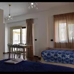 B&B Samuel Fish