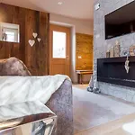 Chalet O New!