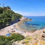 Locazione Turistica Capo D'Arco-1