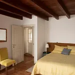 Alla Piazzetta Del Castello