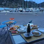 Casa Del Porticciolo Di Capraia