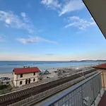Appartamento Fronte Mare