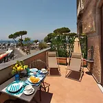Amore Rentals - Appartamento La Terrazza Sul Porto 2