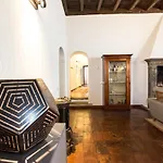 Historical Apartment In The Center Of Gravedona - Larihome A02