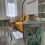 Casa Regina Con Box Auto