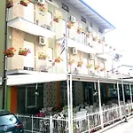 Hotel Simon