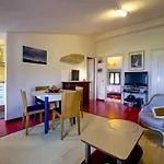 La Casa Dell' Artista Sulle Colline Di Salo