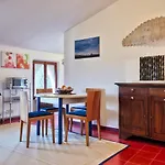 La Casa Dell' Artista Sulle Colline Di Salo