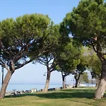 Lugana Point