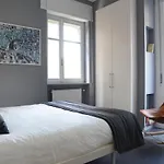 Myhomeincomo - Art Design Suites