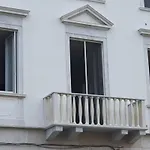 Foscolo 27 A 100 M Dal Mare