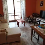 Vesuvio Corner - Spacious And Colorful Apartment In San Giorgio, Very Close To Napoli, Ideal For Families And Groups, Close To Pompeii, Sorrento...