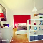 Giostra Studio Flat