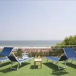 Hotel Nizza - Seaview Beachfront Park Hotel