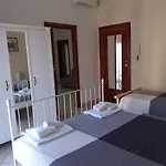 Nonnacettyhouse