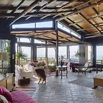 Amore Rentals - Villa Era