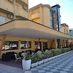 Hotel Real