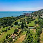 Albatros A5 Lake View