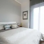 Como Holiday Home