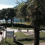 Appartamento Fronte Lago