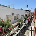 La Sirena Guest House