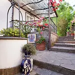 Villa Maresca B&B