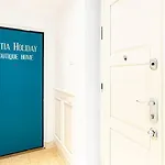 Ostia Holiday Boutique Home