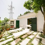 Lemons & Sun Apartment