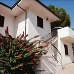Residence Pineta Petto Bianco