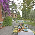 Villa Maria