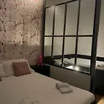 Royalroom2.0-Relaxing Spa & Luxury Apartments