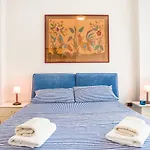 Casa Blu Apartment With Private Parking And Balconies